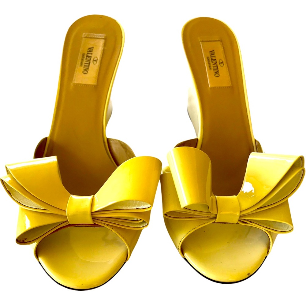 Valentino Peep toe Butter patent Leather Wedge Heels Mules Size 7.5